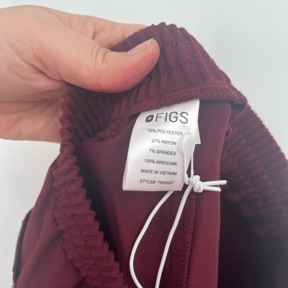 FIGS Technical Yola Skinny Scrub Pants Regular BURGANDY Women NEW Sz S tall - Picture 8 of 9